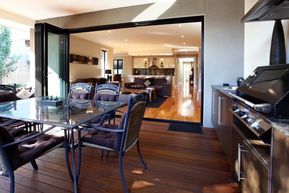 Designing an Outdoor Kitchen That Survives Aussie Summers