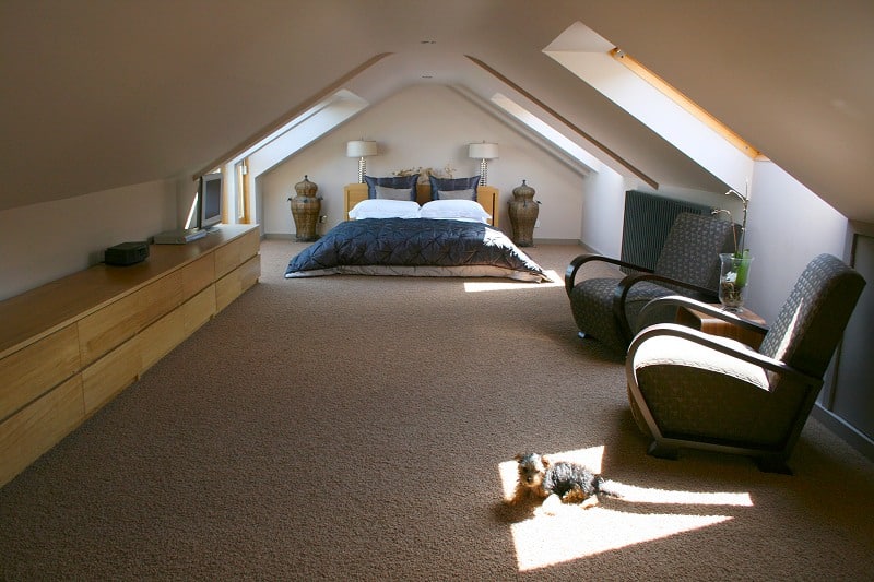attic-bedroom-designs