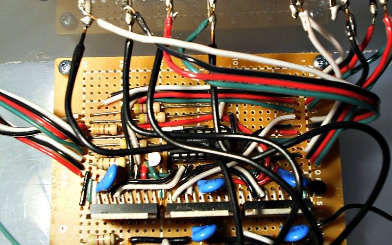 electrician-e1479792003523-1