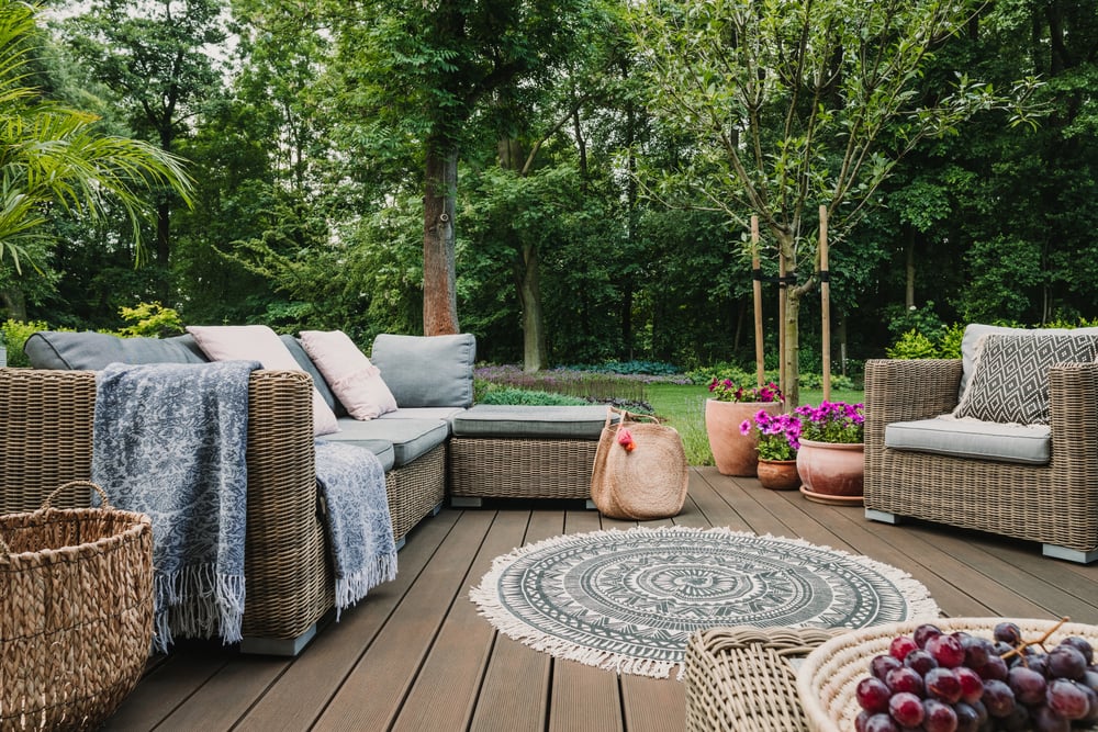 outdoor-living-furniture-serviceseeking-1