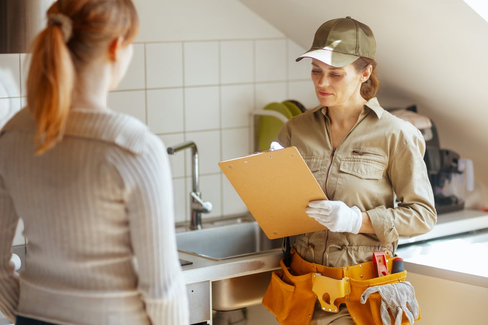 plumber-homeowner-client-serviceseeking