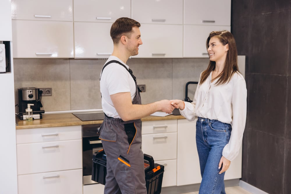 plumber-homeowner-serviceseeking-tradie-client