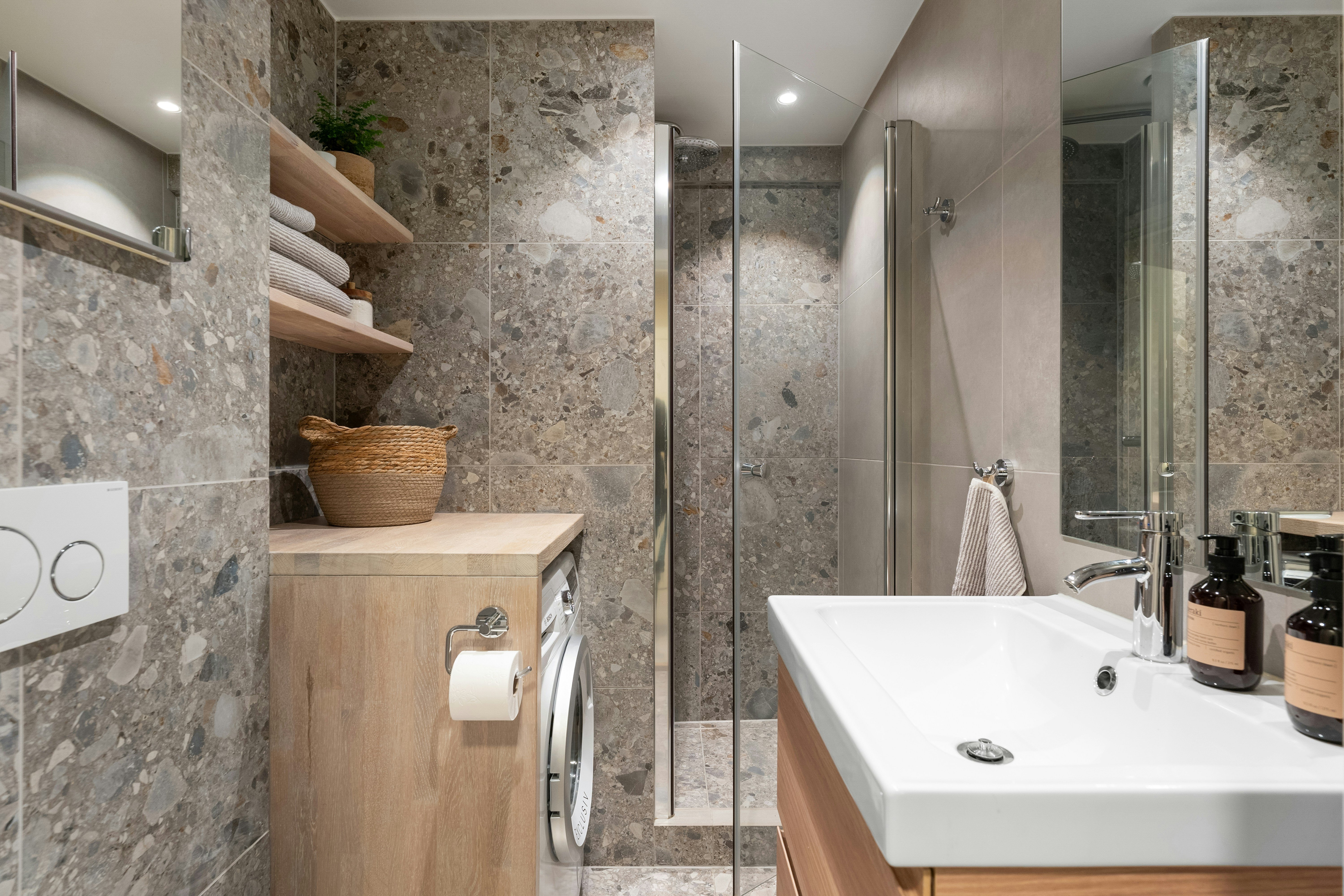 Bathroom Tile Selection Guide for Homeowners