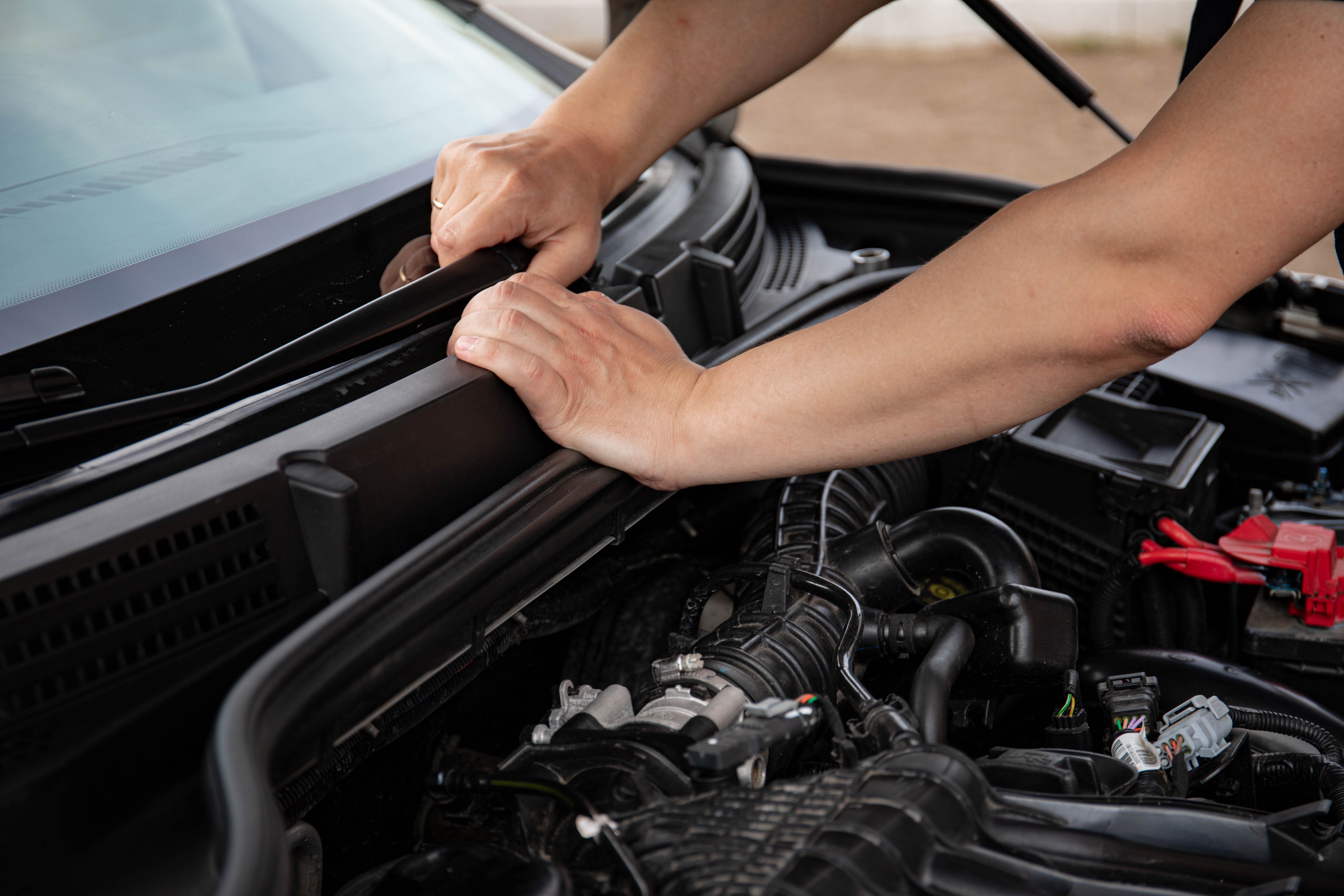 How Much Does a Mechanic Cost in 2026?