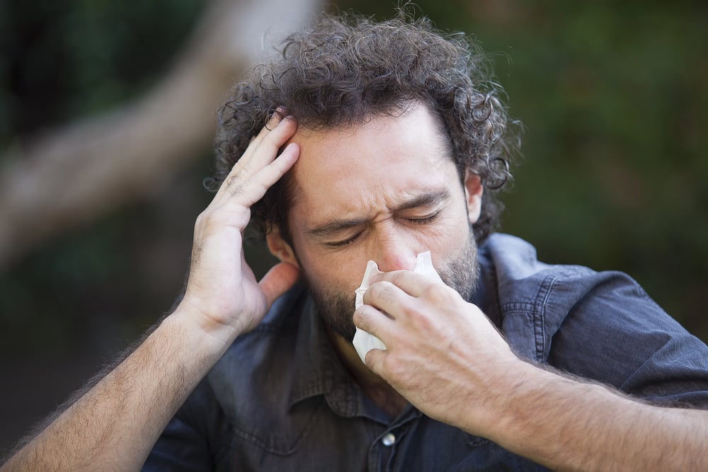 How to Manage Hay Fever When You Work Outdoors