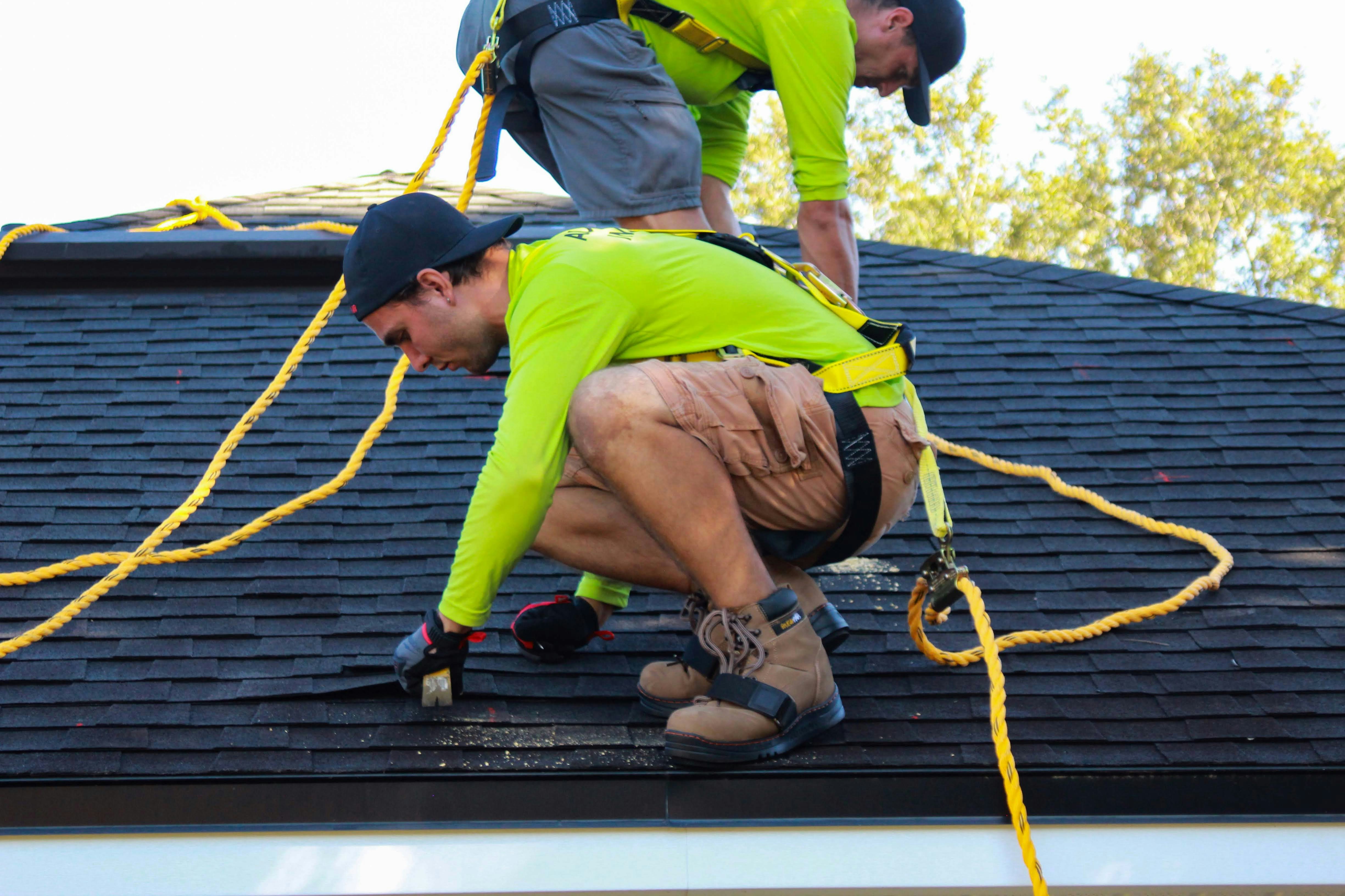 Roof and Gutter Maintenance Before the Holidays