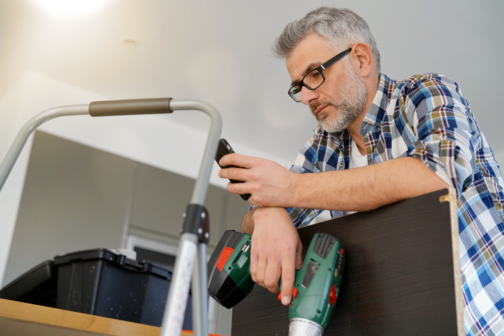 Why Clients Expect Uber-Style Updates and Online Booking From Tradies